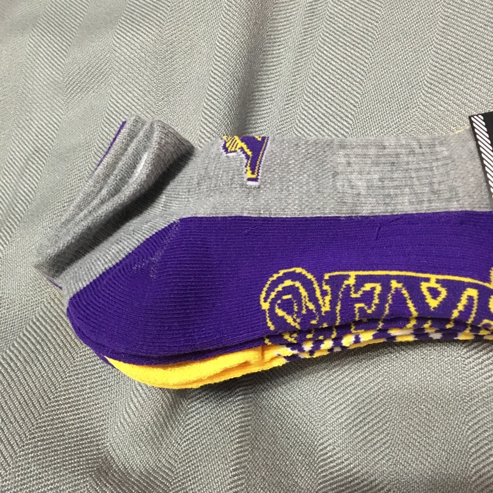 Lakers socks - Picture 2 of 4